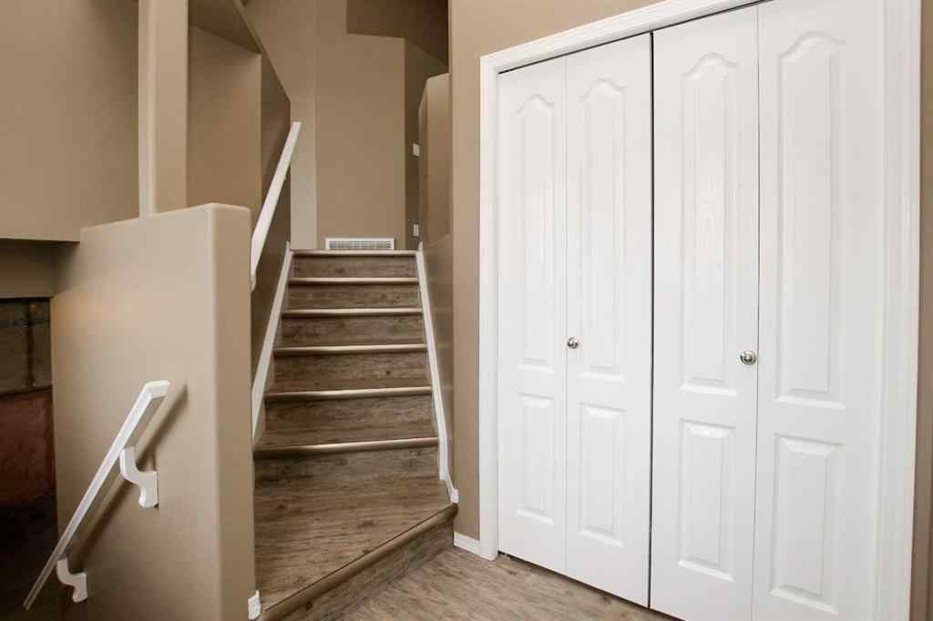 MLS® A2238568 - 27 Inkster Close  in Inglewood West Red Deer, Residential