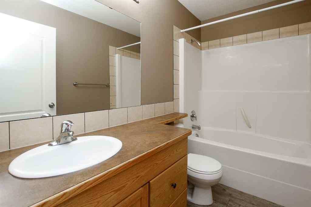MLS® A2238568 - 27 Inkster Close  in Inglewood West Red Deer, Residential