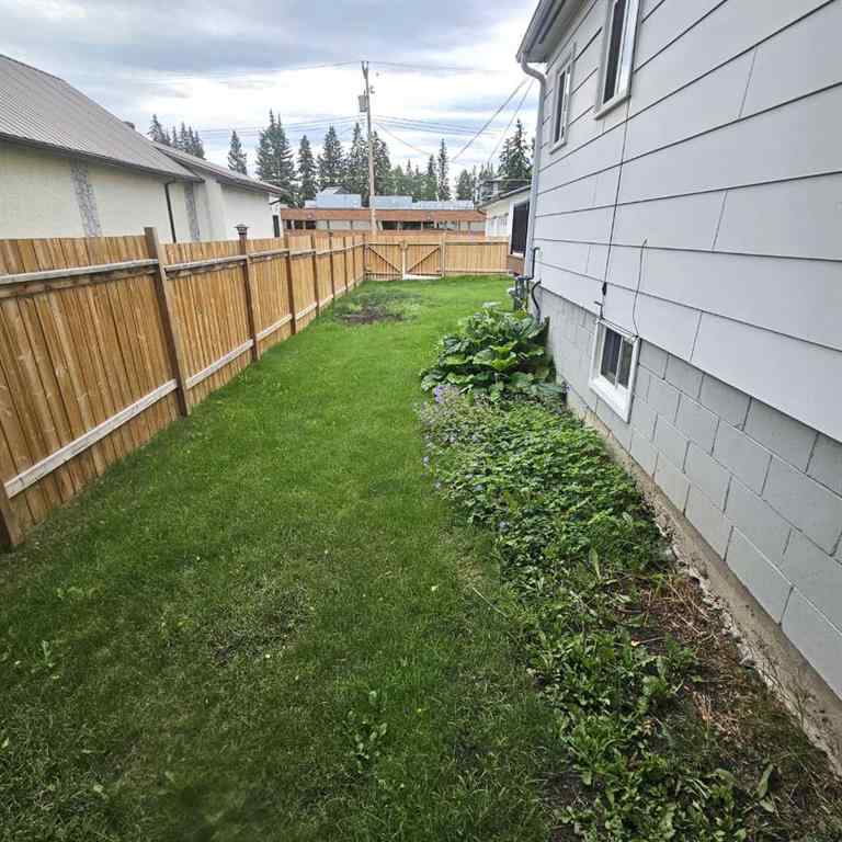 MLS® A2238589 - 4729 9 Avenue   in Edson Edson, Residential