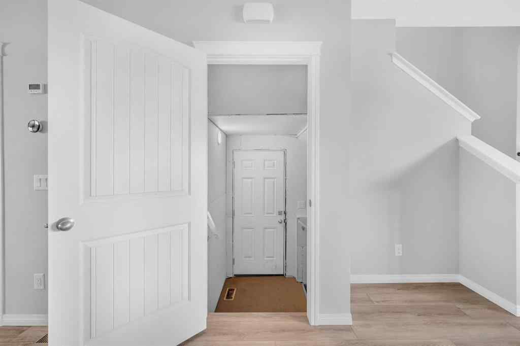 MLS® A2238594 - 578 Wolf Willow Boulevard SE in Wolf Willow Calgary, Residential