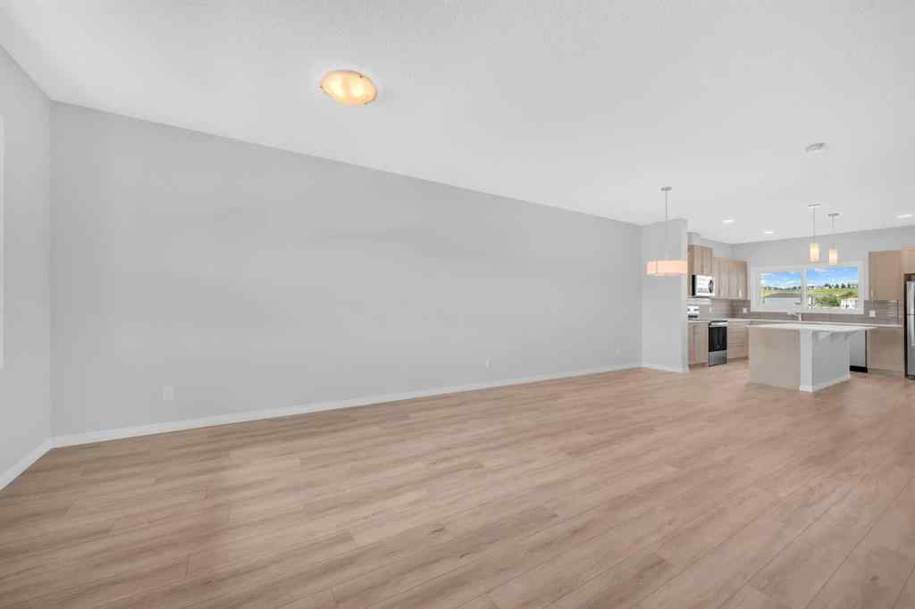 MLS® A2238594 - 578 Wolf Willow Boulevard SE in Wolf Willow Calgary, Residential