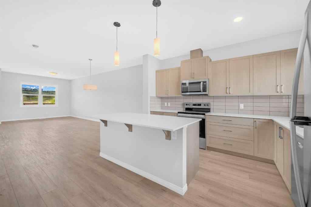 MLS® A2238594 - 578 Wolf Willow Boulevard SE in Wolf Willow Calgary, Residential