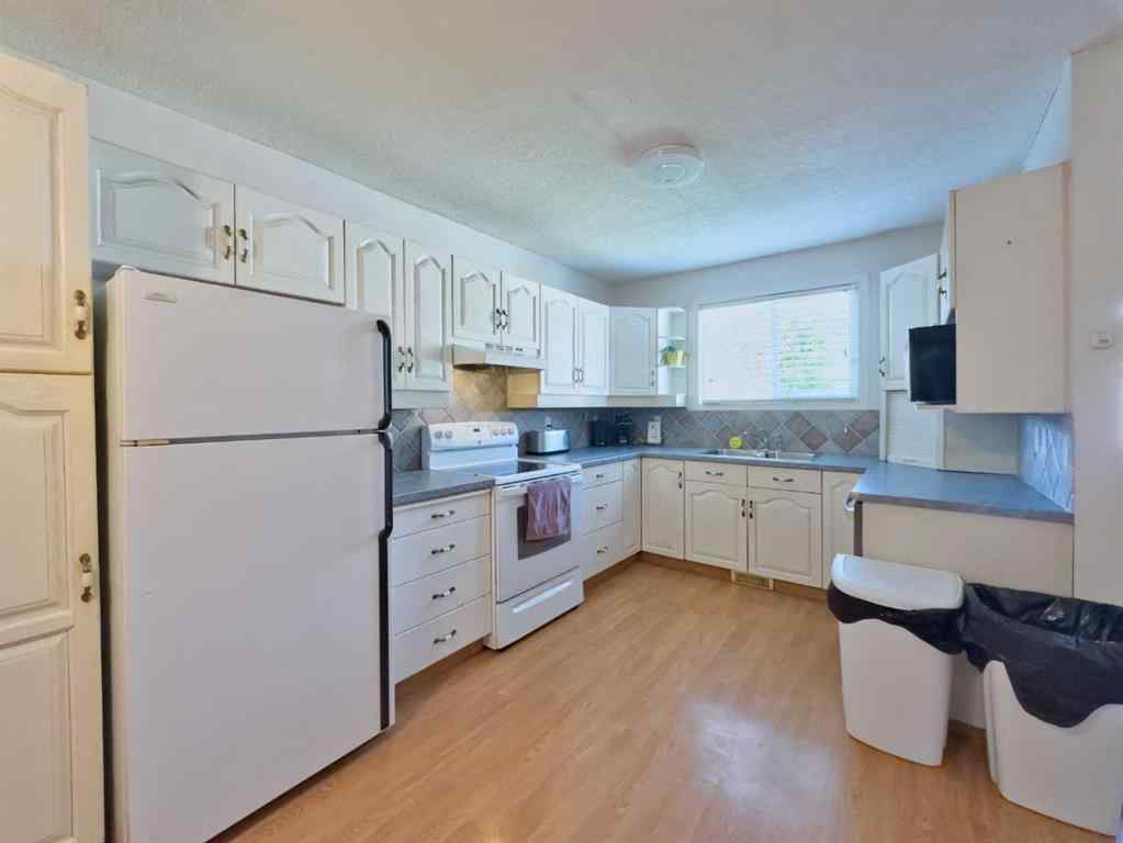 MLS® A2238595 - 13205 15 Avenue  in NONE Blairmore, Residential