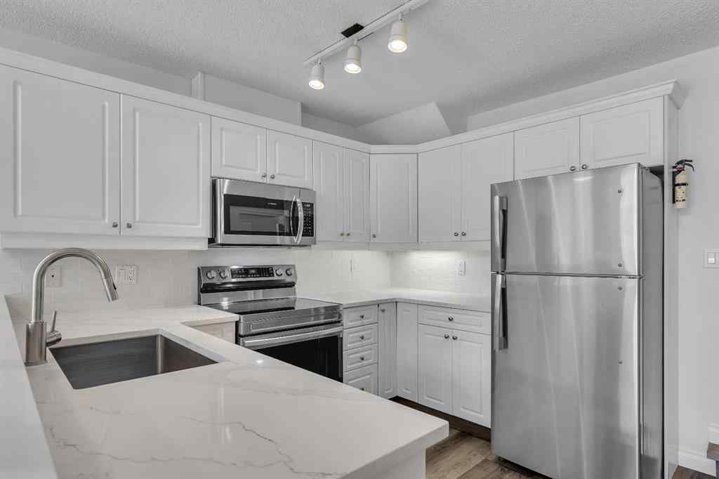 MLS® A2238603 - Unit #515 777 3 Avenue SW in Downtown Commercial Core Calgary, Residential