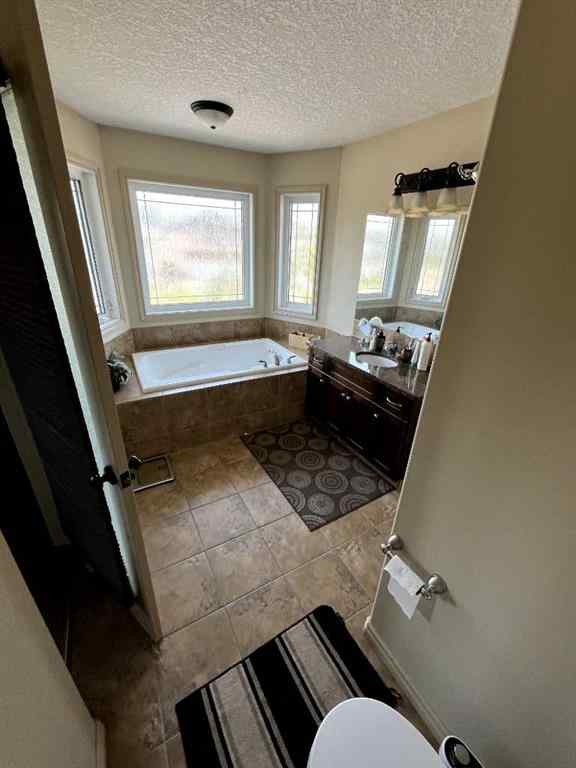MLS® A2238604 - 226 Gateway Manor S in Southgate Lethbridge, Residential