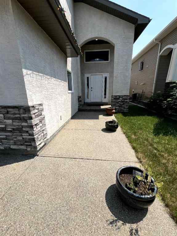 MLS® A2238604 - 226 Gateway Manor S in Southgate Lethbridge, Residential
