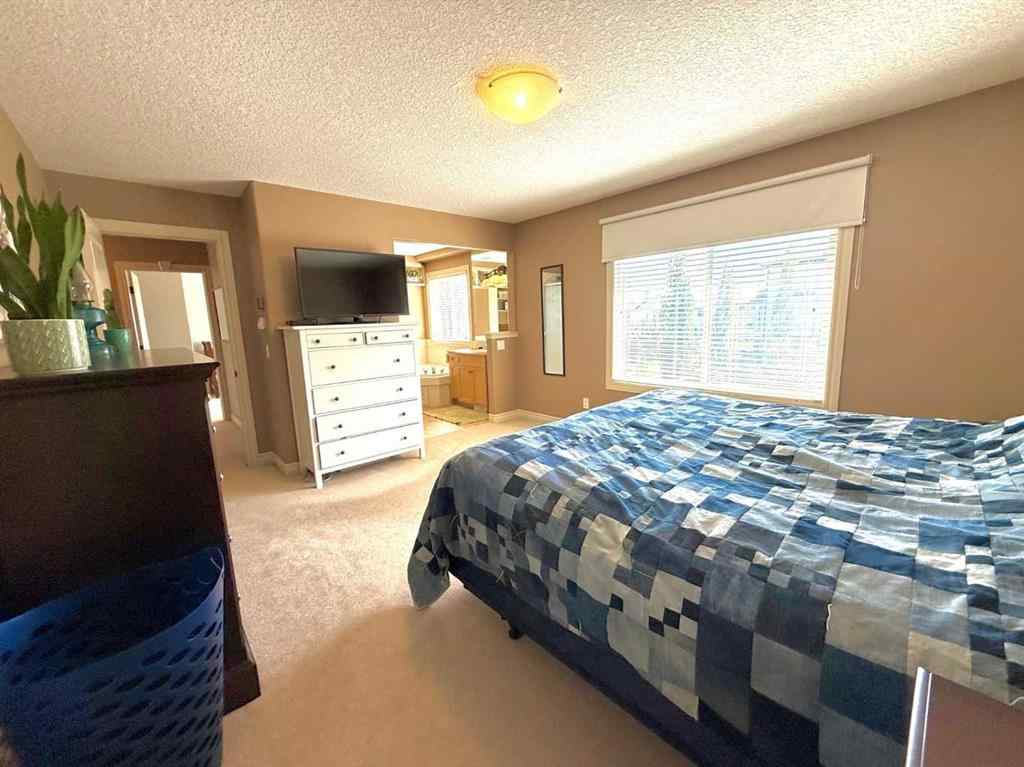 MLS® A2238605 - 215 Hawkmere Road  in Westmere Chestermere, Residential