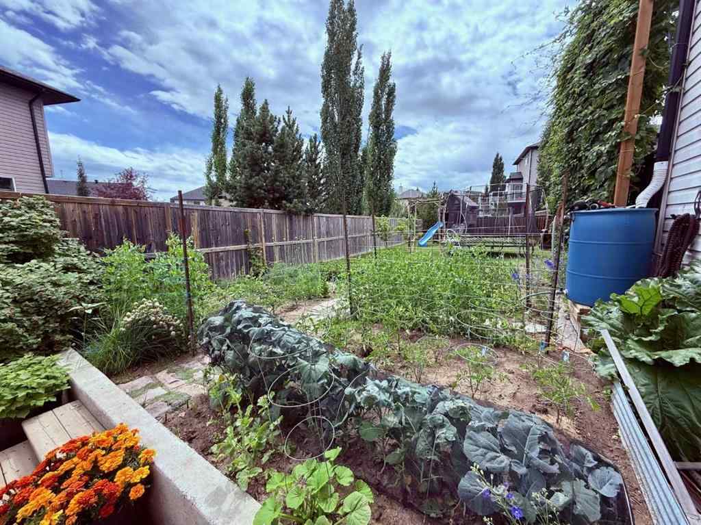 MLS® A2238605 - 215 Hawkmere Road  in Westmere Chestermere, Residential