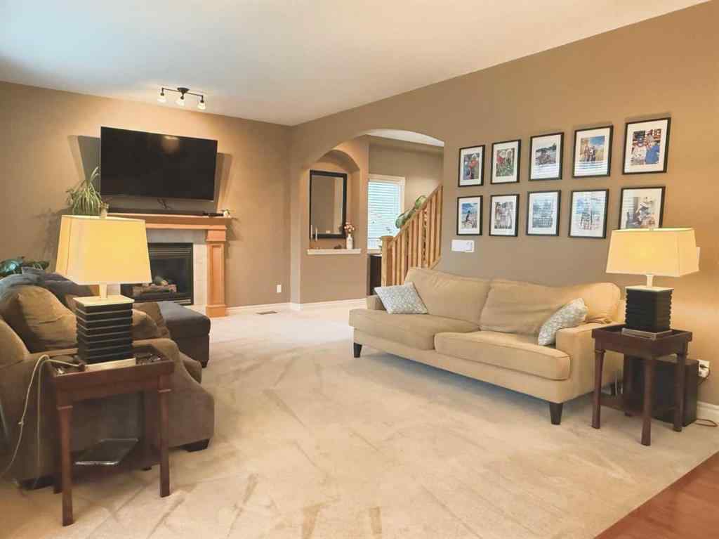 MLS® A2238605 - 215 Hawkmere Road  in Westmere Chestermere, Residential