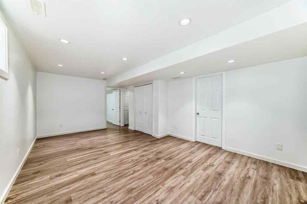 MLS® A2238609 - 24 Sunset Link  in Sunset Ridge Cochrane, Residential