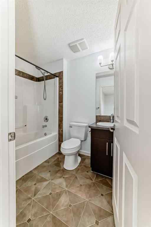 MLS® A2238609 - 24 Sunset Link  in Sunset Ridge Cochrane, Residential