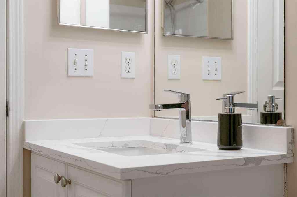 MLS® A2238621 - Unit #109 6000 Somervale Court SW in Somerset Calgary, Residential