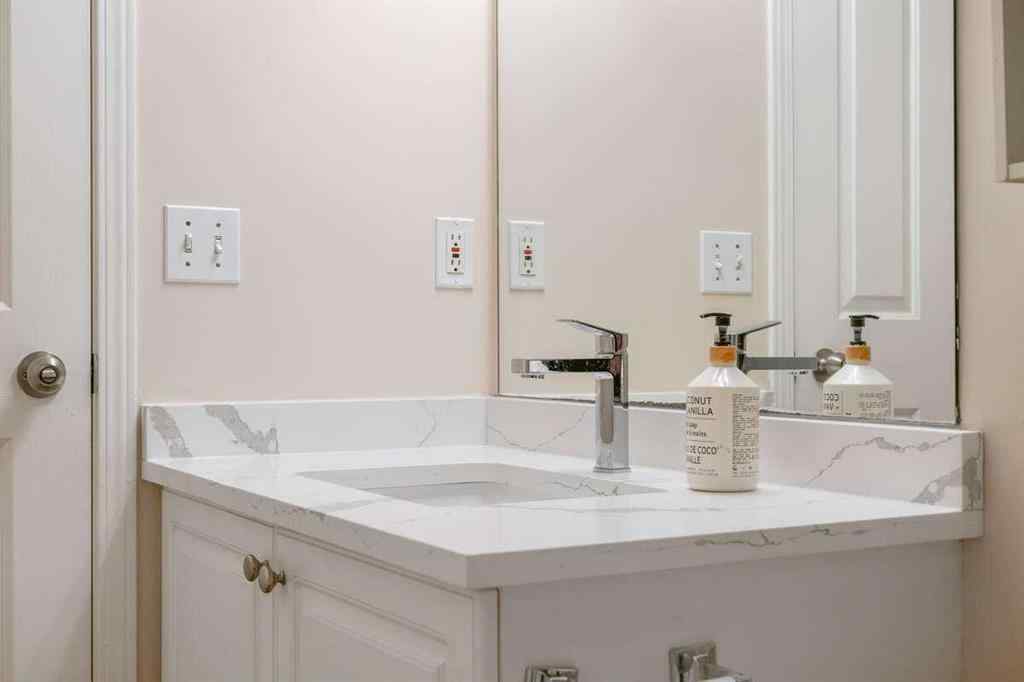MLS® A2238621 - Unit #109 6000 Somervale Court SW in Somerset Calgary, Residential