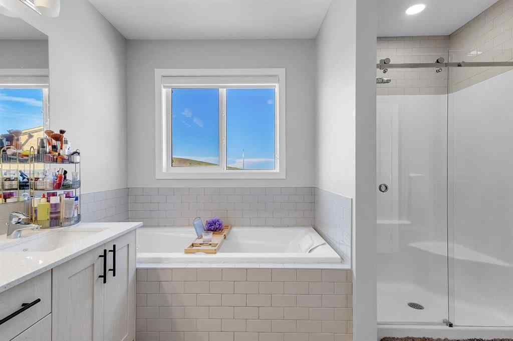 MLS® A2238622 - 672 Walgrove Boulevard SE in Walden Calgary, Residential