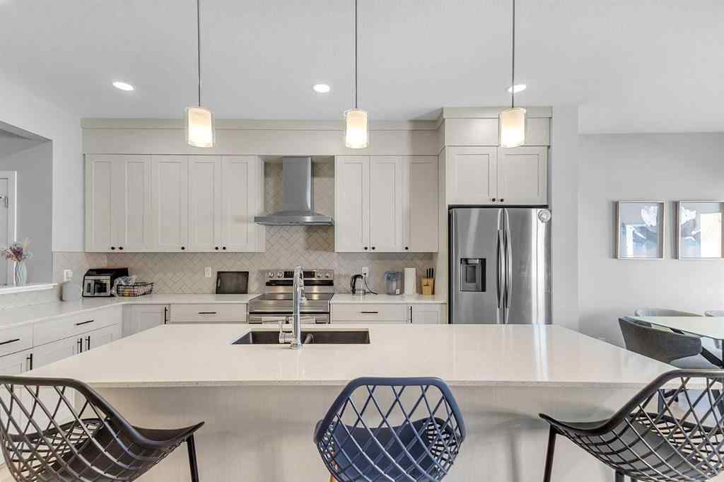 MLS® A2238622 - 672 Walgrove Boulevard SE in Walden Calgary, Residential