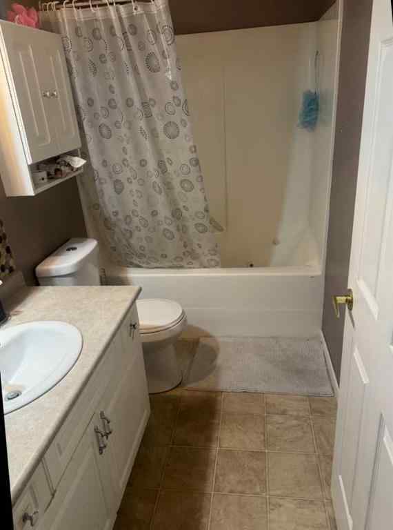 MLS® A2238639 - 3006 49 Avenue  in NONE Lloydminster, Residential