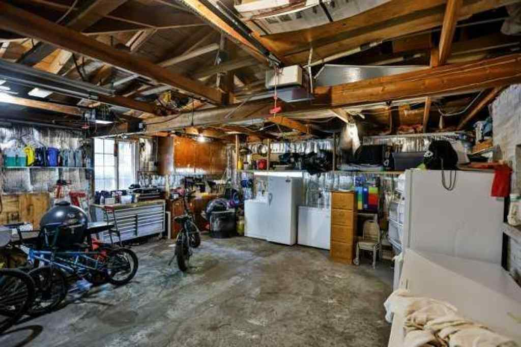 MLS® A2238640 - 5202 52 Street  in NONE Taber, Residential