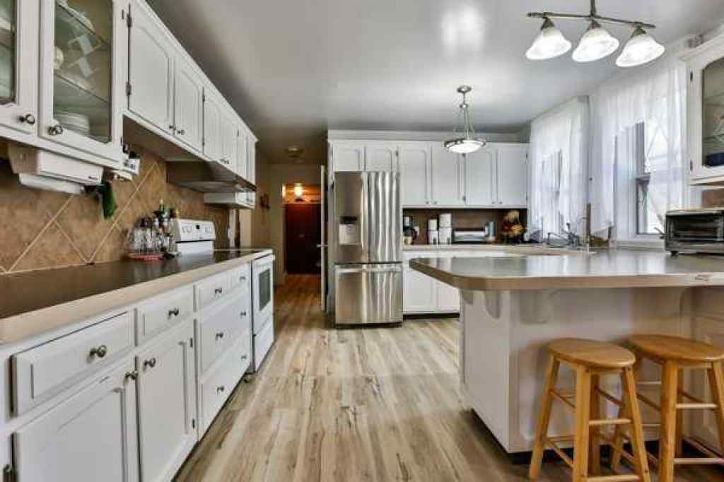 MLS® A2238640 - 5202 52 Street  in NONE Taber, Residential