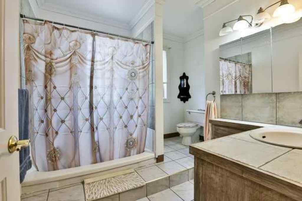 MLS® A2238640 - 5202 52 Street  in NONE Taber, Residential