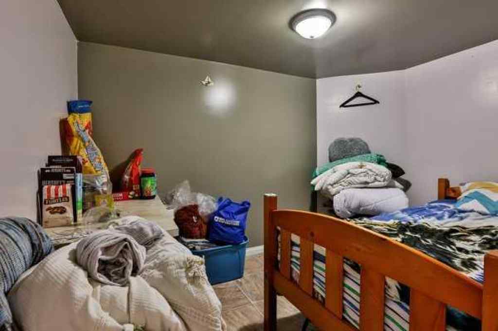 MLS® A2238640 - 5202 52 Street  in NONE Taber, Residential
