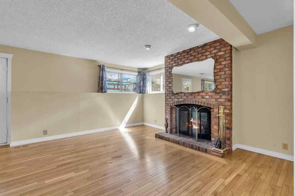 MLS® A2238650 - 203 Edgeland Road NW in Edgemont Calgary, Residential