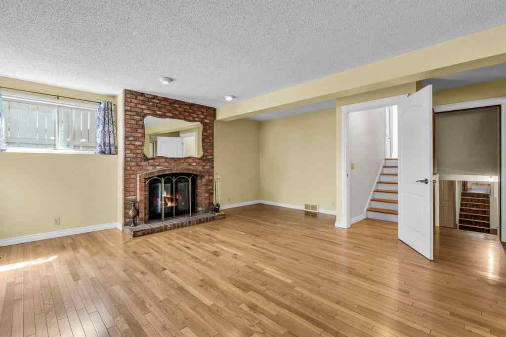 MLS® A2238650 - 203 Edgeland Road NW in Edgemont Calgary, Residential