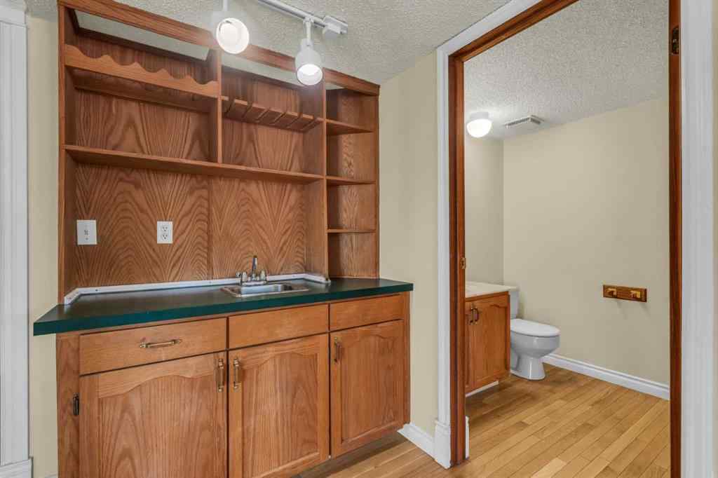 MLS® A2238650 - 203 Edgeland Road NW in Edgemont Calgary, Residential