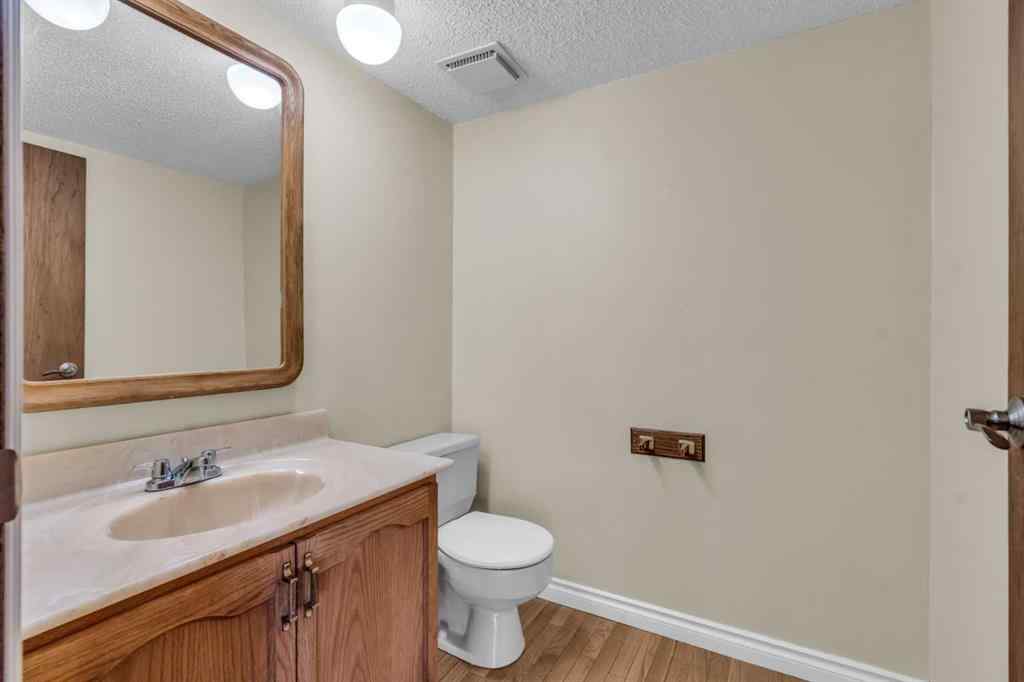 MLS® A2238650 - 203 Edgeland Road NW in Edgemont Calgary, Residential