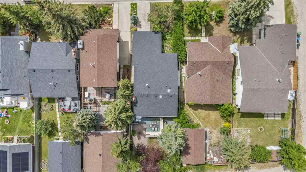 MLS® A2238650 - 203 Edgeland Road NW in Edgemont Calgary, Residential