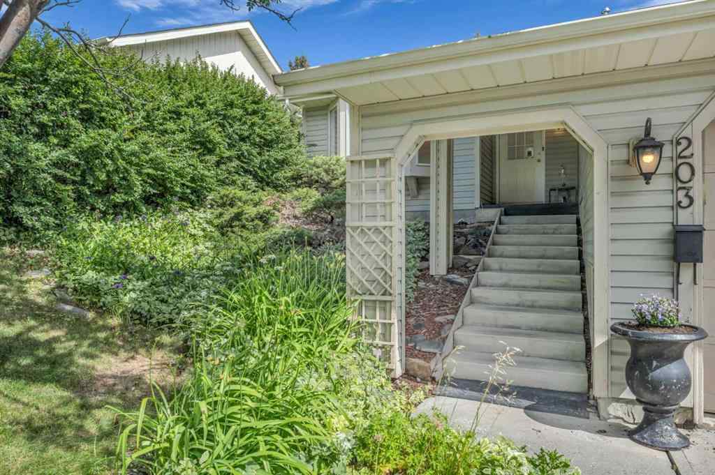 MLS® A2238650 - 203 Edgeland Road NW in Edgemont Calgary, Residential