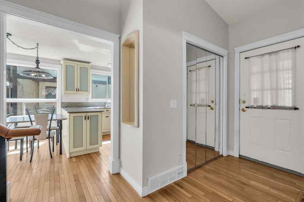 MLS® A2238650 - 203 Edgeland Road NW in Edgemont Calgary, Residential