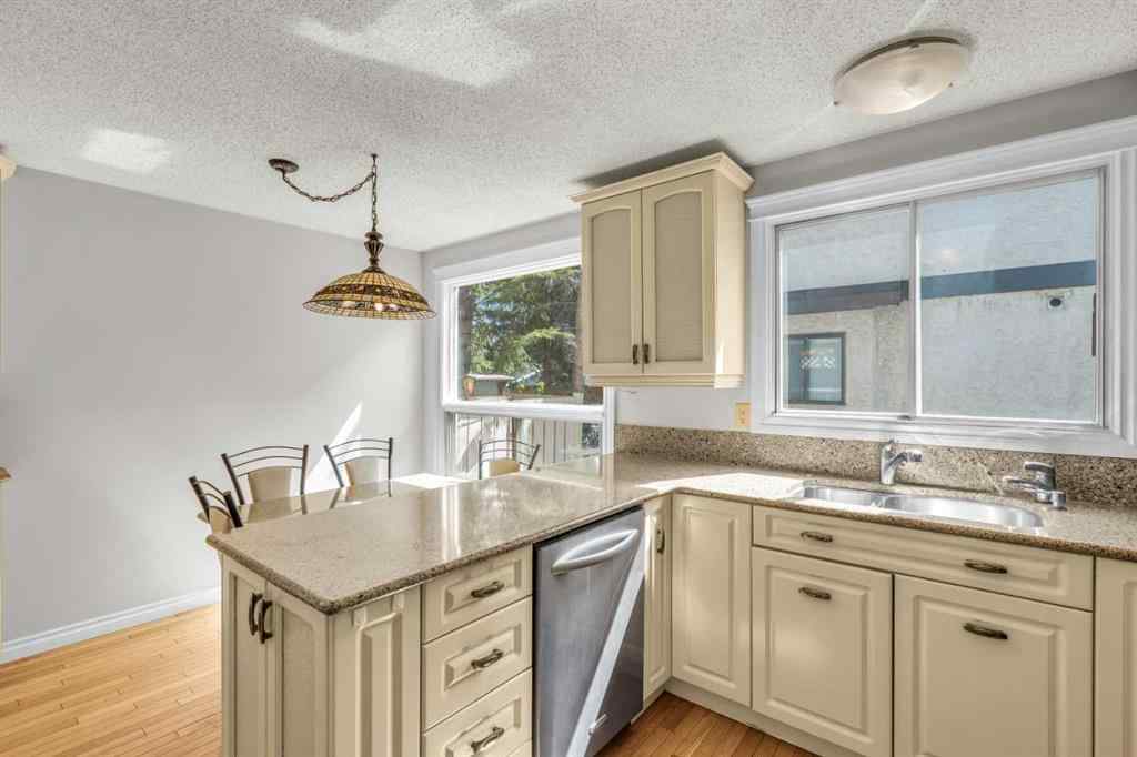 MLS® A2238650 - 203 Edgeland Road NW in Edgemont Calgary, Residential