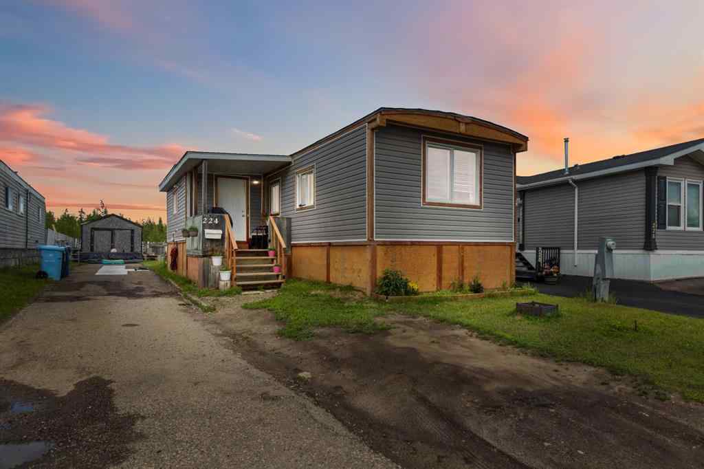 MLS® A2238654 - 224 GRANDVIEW Crescent  in Gregoire Park Fort McMurray, Mobile