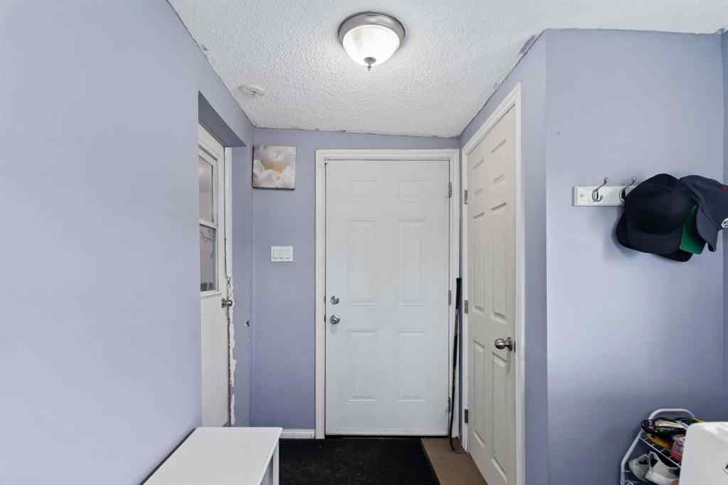 MLS® A2238654 - 224 GRANDVIEW Crescent  in Gregoire Park Fort McMurray, Mobile