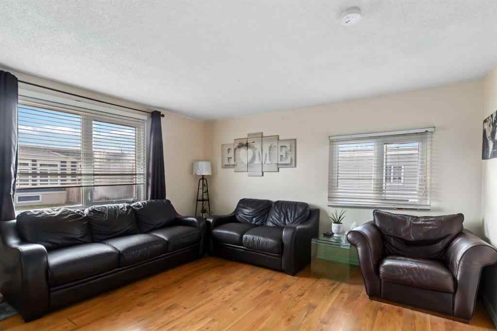 MLS® A2238654 - 224 GRANDVIEW Crescent  in Gregoire Park Fort McMurray, Mobile