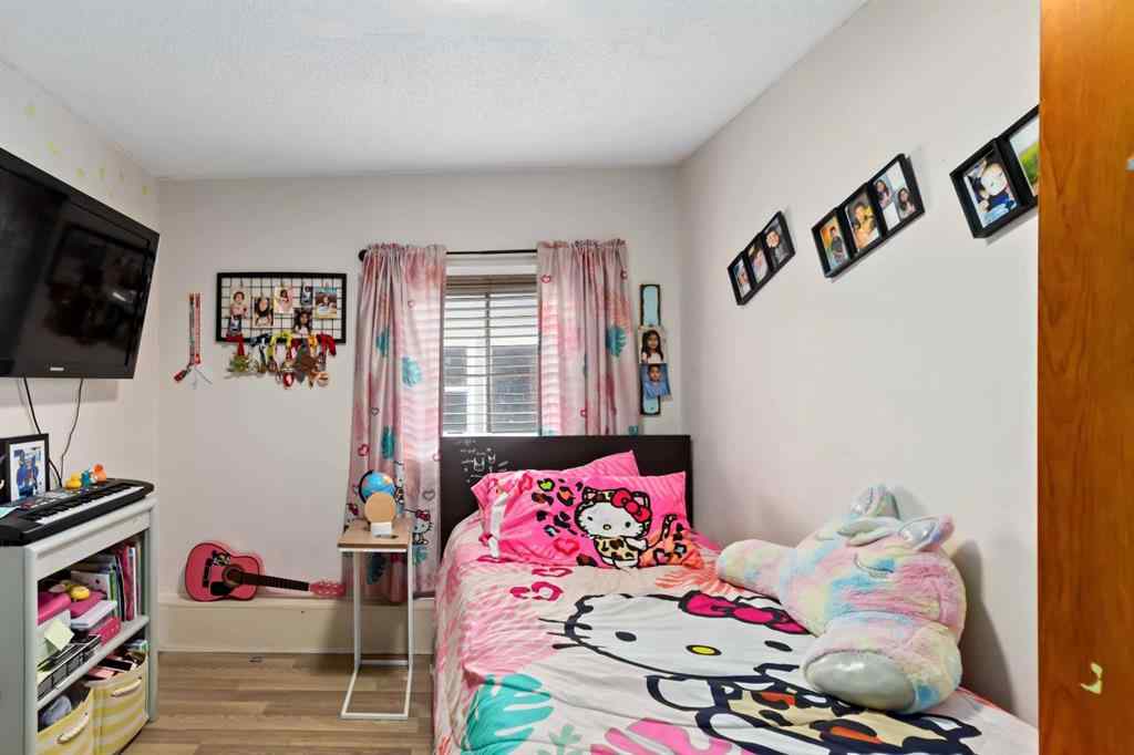 MLS® A2238654 - 224 GRANDVIEW Crescent  in Gregoire Park Fort McMurray, Mobile