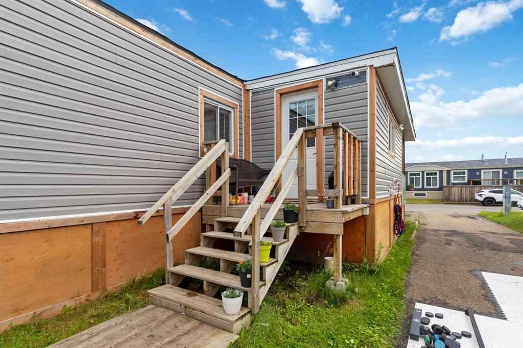 MLS® A2238654 - 224 GRANDVIEW Crescent  in Gregoire Park Fort McMurray, Mobile