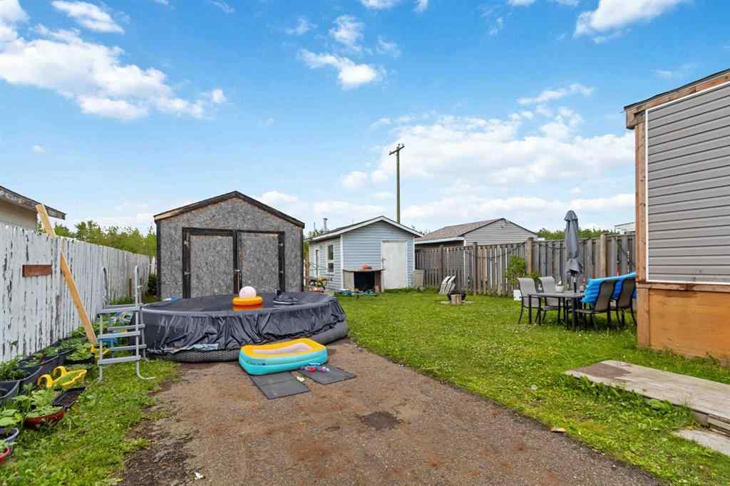 MLS® A2238654 - 224 GRANDVIEW Crescent  in Gregoire Park Fort McMurray, Mobile