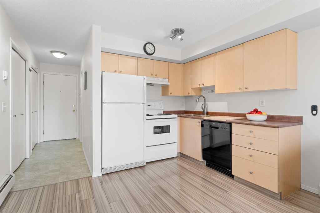 MLS® A2238655 - Unit #2205 16 Country Village Bay NE in Country Hills Village Calgary, Residential