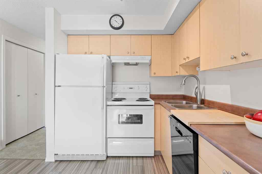 MLS® A2238655 - Unit #2205 16 Country Village Bay NE in Country Hills Village Calgary, Residential
