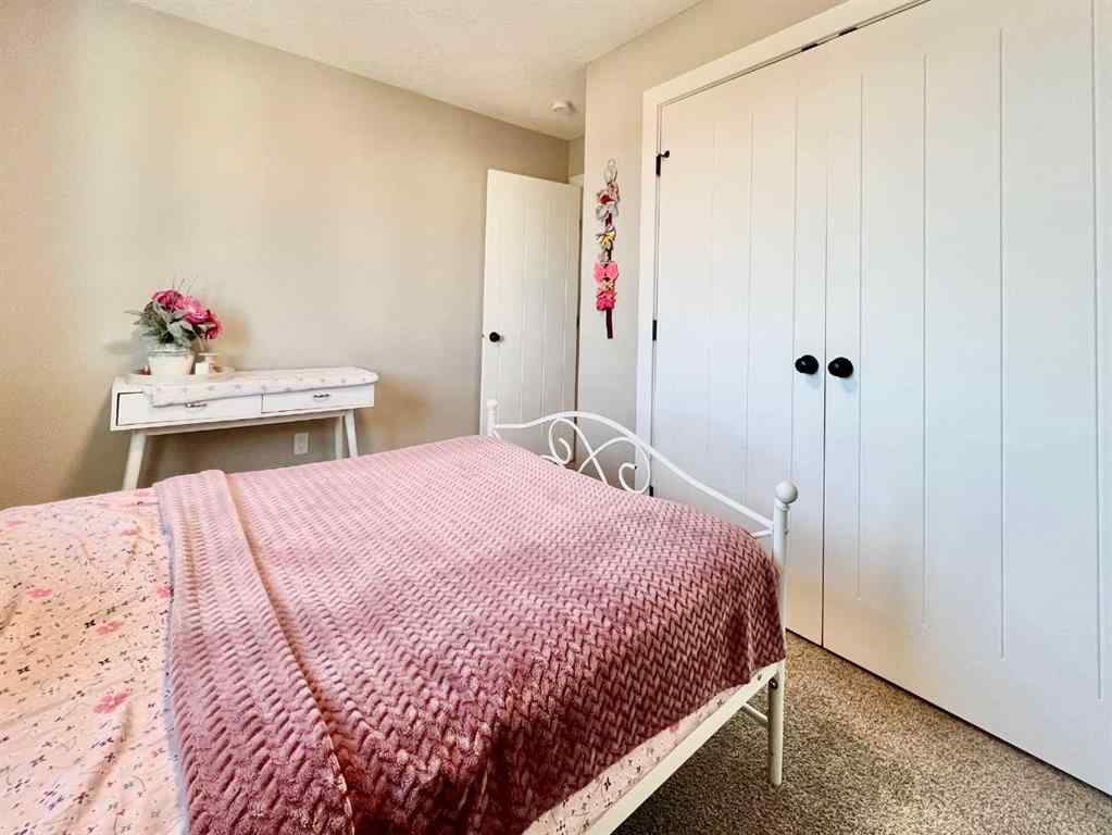 MLS® A2238666 - 10207 126 Avenue  in Northridge Grande Prairie, Residential