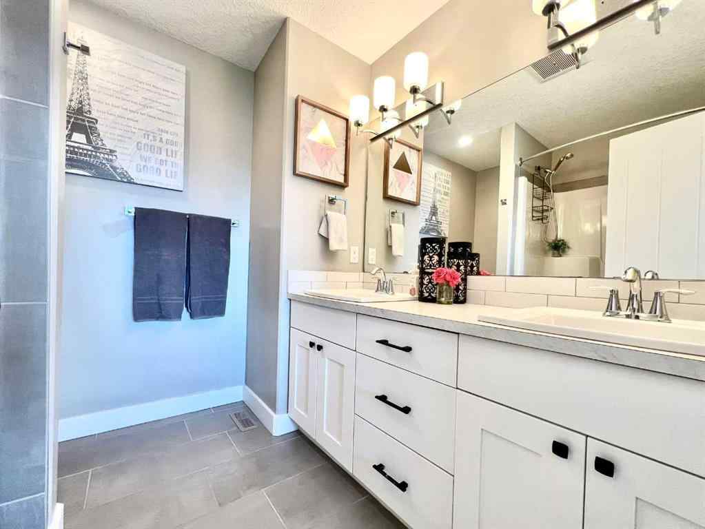 MLS® A2238666 - 10207 126 Avenue  in Northridge Grande Prairie, Residential