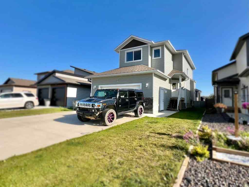 MLS® A2238666 - 10207 126 Avenue  in Northridge Grande Prairie, Residential