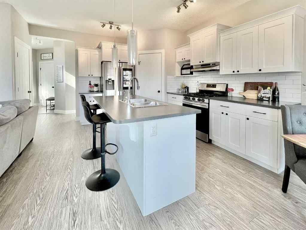 MLS® A2238666 - 10207 126 Avenue  in Northridge Grande Prairie, Residential