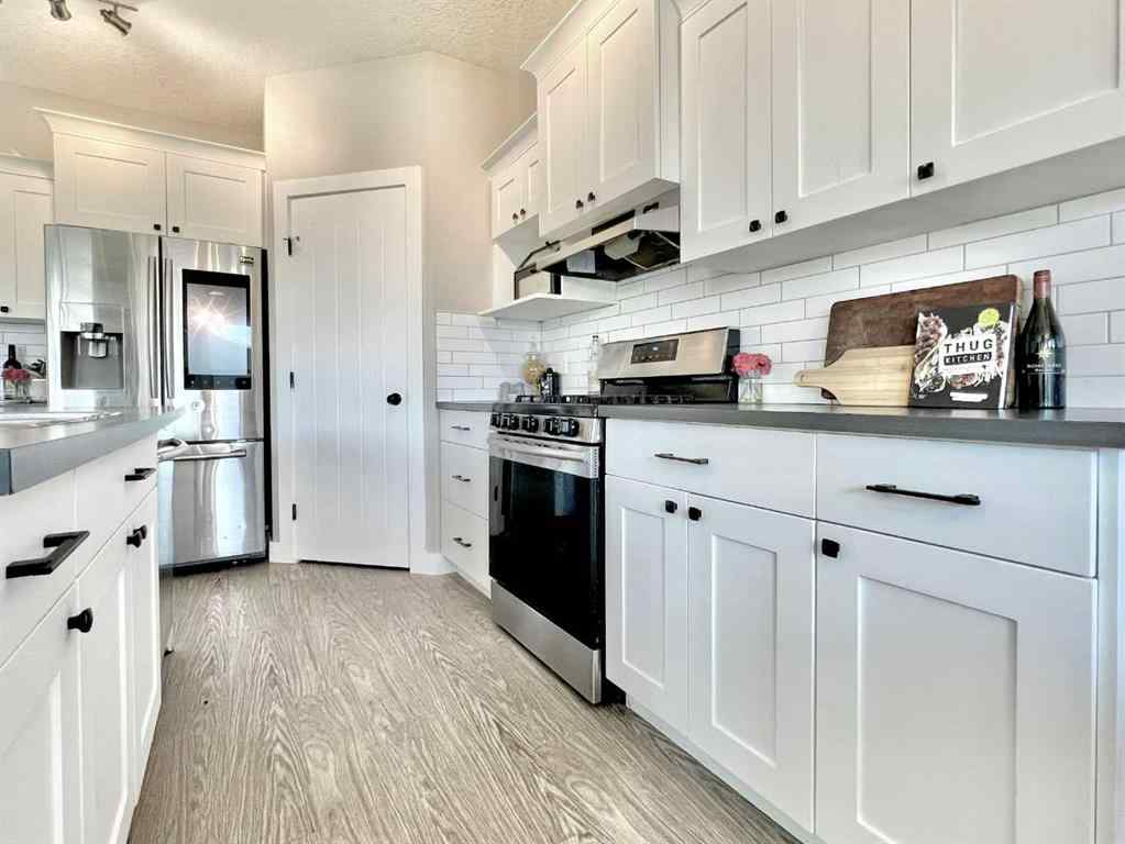 MLS® A2238666 - 10207 126 Avenue  in Northridge Grande Prairie, Residential