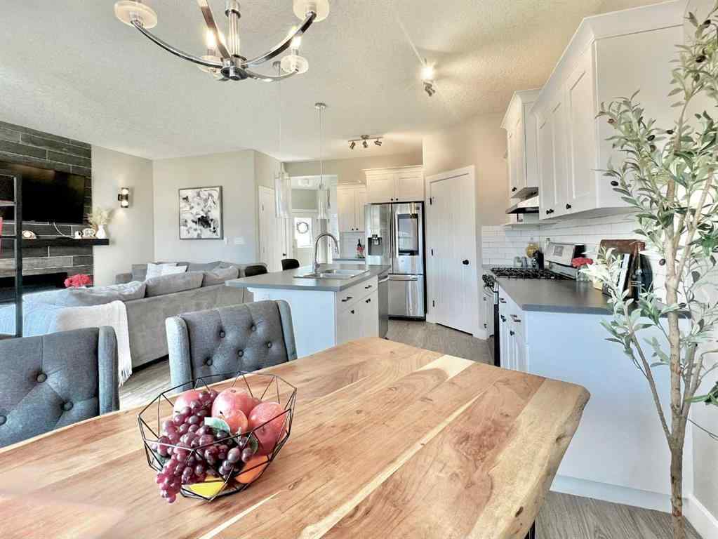 MLS® A2238666 - 10207 126 Avenue  in Northridge Grande Prairie, Residential