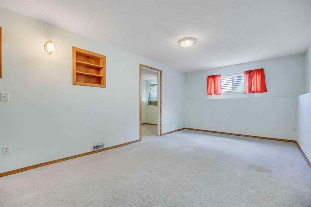 MLS® A2238667 - 187 Applebrook Circle SE in Applewood Park Calgary, Residential