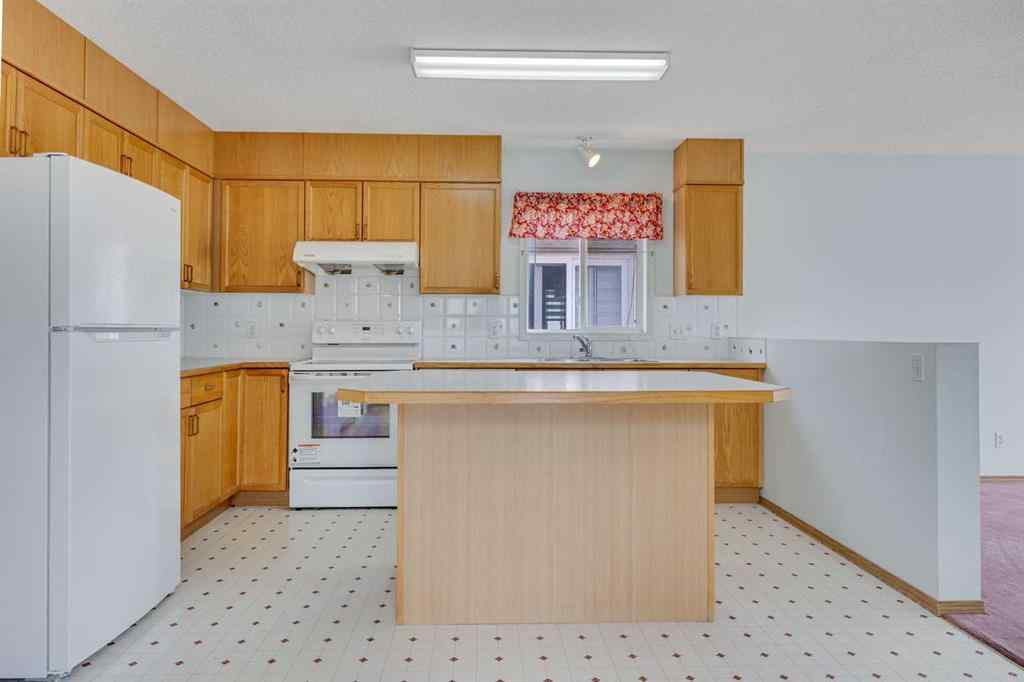 MLS® A2238667 - 187 Applebrook Circle SE in Applewood Park Calgary, Residential