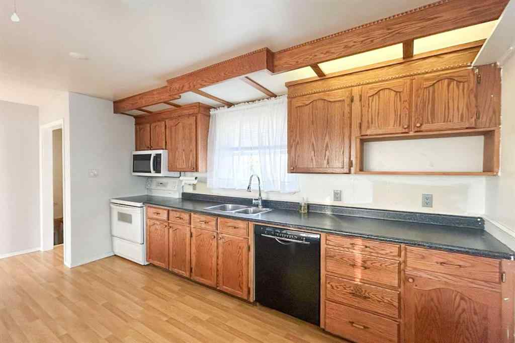 MLS® A2238677 - 157 Wolverine Drive  in Thickwood Fort McMurray, Residential