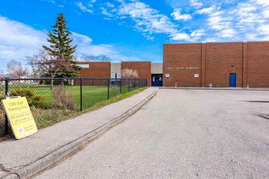 MLS® A2238685 - 508 Malvern Drive NE in Marlborough Park Calgary, Residential